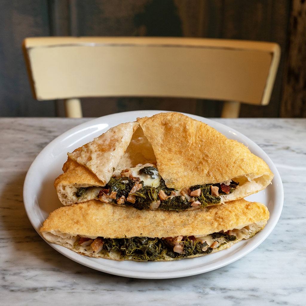 Aversana – Provola, friarielli, cicoli